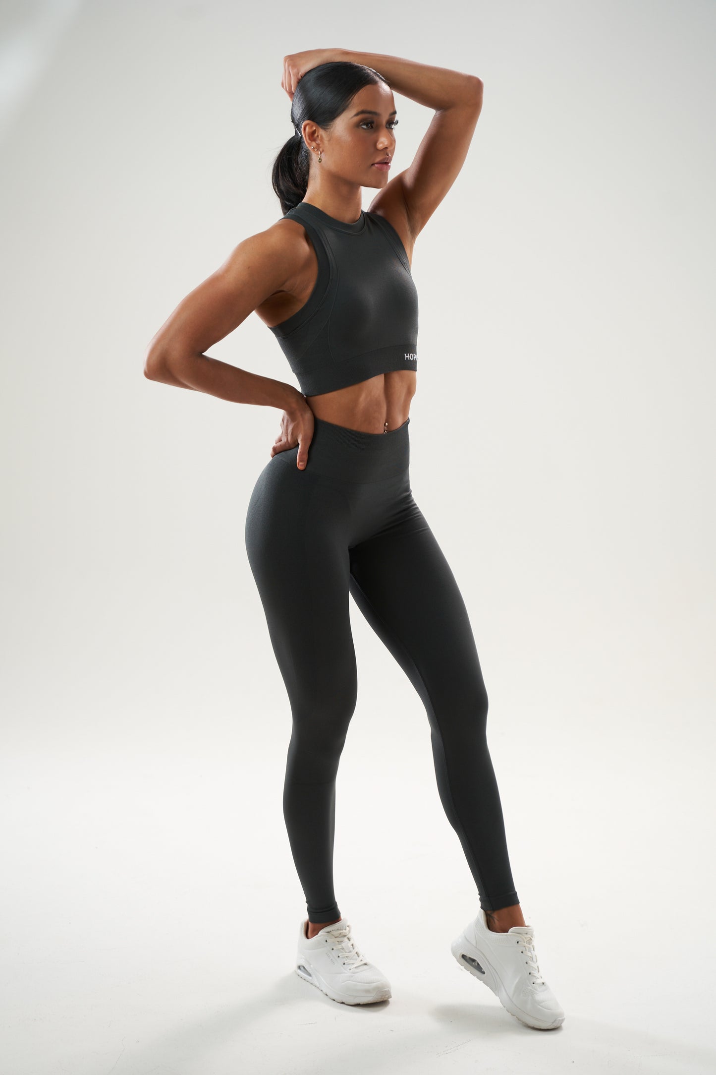 CRUNCH SEAMLESS LEGGING - Black Sand